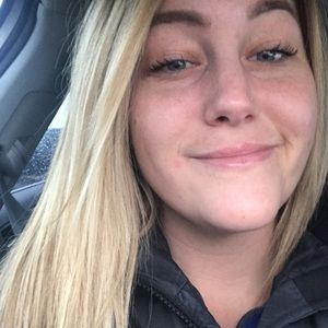 Meet your Posher, Kelsey